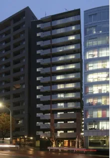 東京都新宿区市谷本村町【マンション】の外観