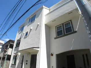 東京都足立区千住東2【アパート】の外観