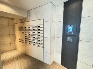 東京都新宿区天神町【マンション】の外観