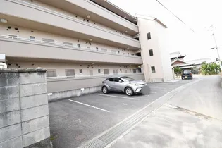 香川県善通寺市生野町【マンション】の外観