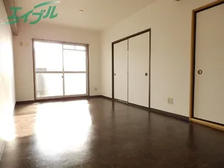 ノーブルライフB棟【2階】の居間