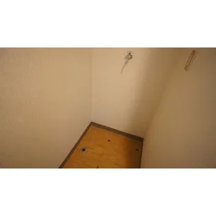 フラップハウス【1階】の内装