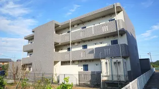 アンジュール川方の画像