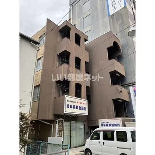 岡戸ビルの画像