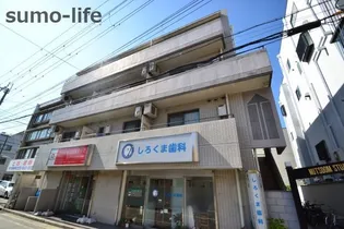 ナッツダムスタジオーネ塚口【2階】の外観