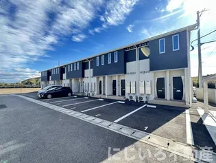 ラ クラルテ見能林の画像