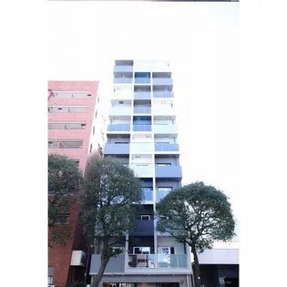 東京都新宿区東五軒町【マンション】の外観