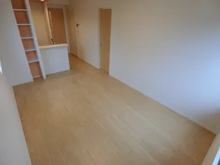 メロウヴィラII【2階】の地図