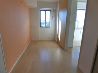 メロウヴィラII【2階】の内装