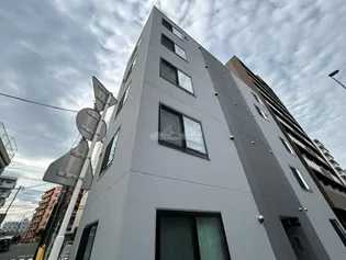 HOLLYS YOKOHAMA【4階】の外観