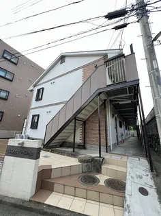 コートビレッジ【2階】の外観