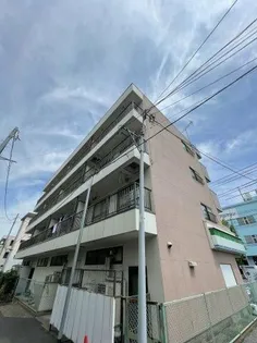 新山下三番館【3階】の外観