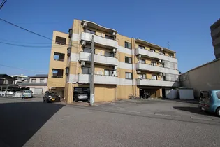 キャピタル平安【4階】の外観