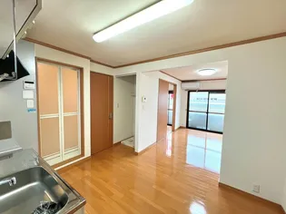 メゾン松崎【2階】の玄関