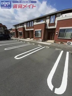 ユートピア・ナミ ドゥ【1階】の地図