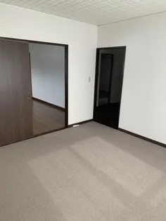 吉島マンション【2階】の居間