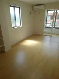 マリンハイツ【1階】の居間