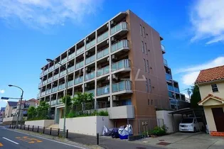 アーバンフラッツ八王子みなみ野【1階】の外観