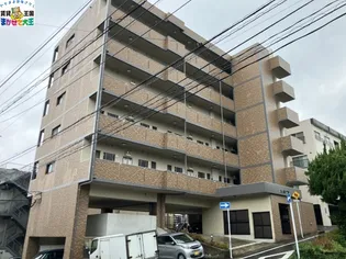 マインズIII【2階】の外観