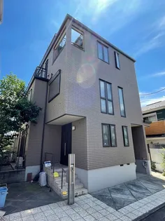 東京都新宿区戸山1【マンション】の外観