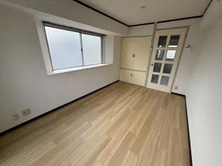 エントピア牧元【3階】の居間