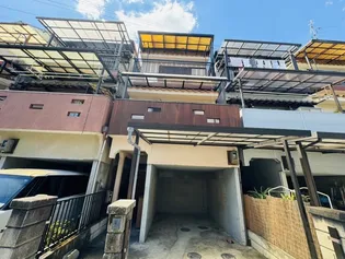 奈良県奈良市肘塚町【一戸建】の外観