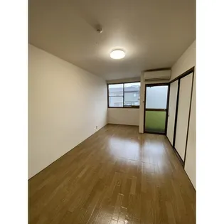 コーポウエスト(北安江)【2階】の居間