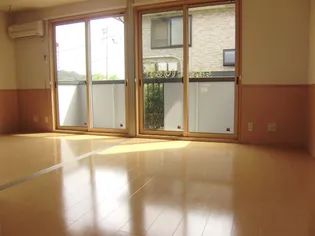 ドリームヒルズB【2階】の内装