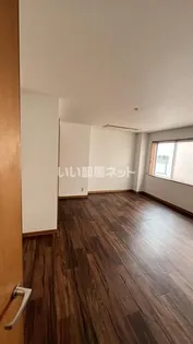 渡辺ビルの内装