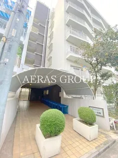 マンションニュー高輪【1階】の外観