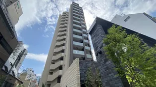 ルジェンテ新宿御苑前【1階】の外観