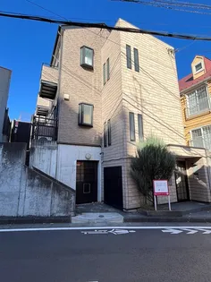 ボン・クティリオ【2階】の外観