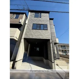 埼玉県川口市坂下町3【一戸建】の外観