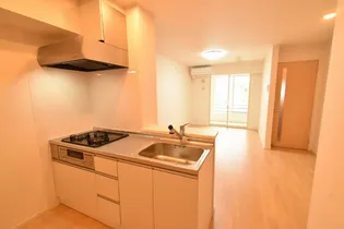 セレーノサンドウI【1階】の居間