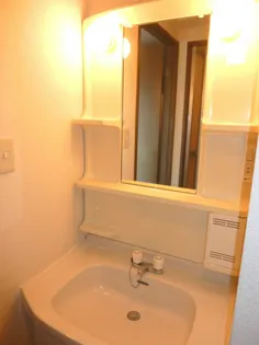 コートエスタ【3階】の内装