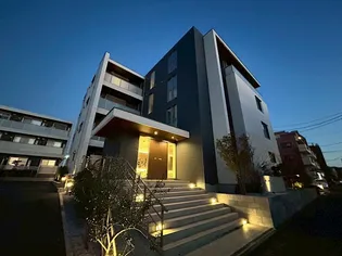 west court【4階】の外観