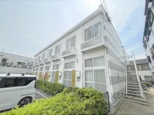 レオパレスエステート【2階】の外観