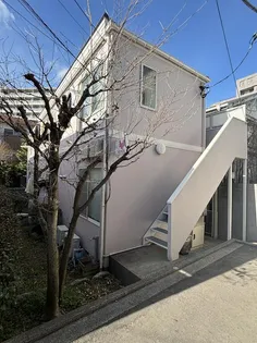 プロヴァンスB【2階】の外観