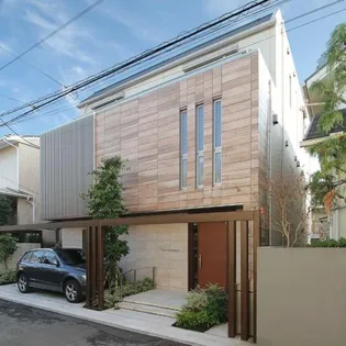 メゾン・ド・代々木上原【1階】の外観