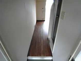 グリーンハイツ【2階】の玄関