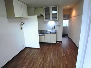 グリーンハイツ【2階】の居間