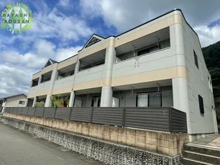 クレア フィオーレの画像