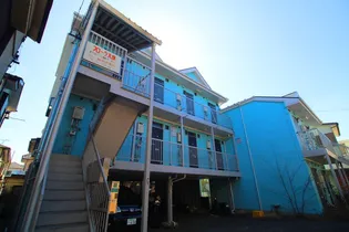 フローラ大泉【2階】の外観