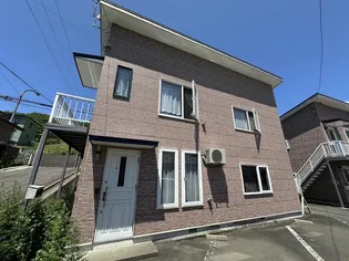 岡アパート【2階】の外観