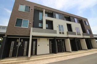 ベルメゾン・ウエスト【3階】の外観