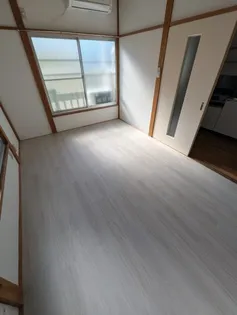 東京都台東区池之端2【アパート】の外観