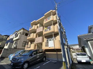 ラフィーネ二軒茶屋【1階】の外観