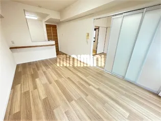 アーバンコア九ノ城【6階】の居間