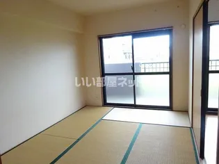 ア・ラ・モード21【1階】の内装