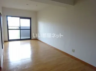 ア・ラ・モード21【1階】の居間